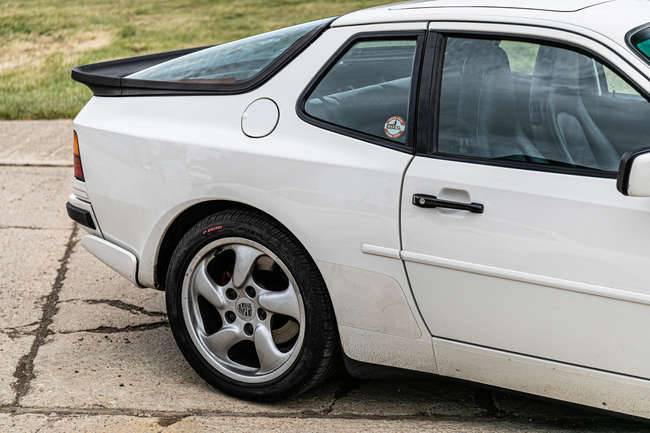 1988 Porsche 944 Turbo (951)-Auction Lot