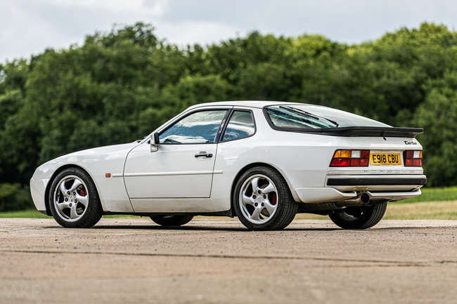 1988 Porsche 944 Turbo (951)-Auction Lot