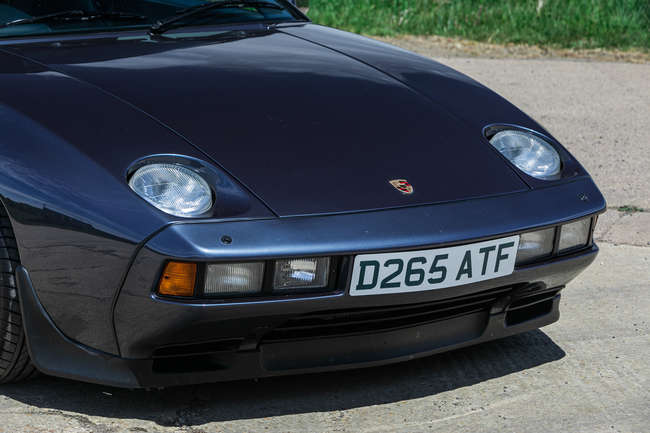 1986 Porsche 928 S2-Sold
