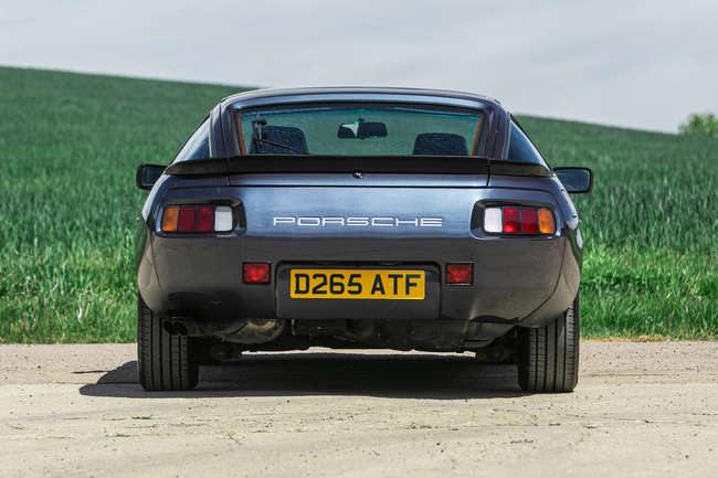 1986 Porsche 928 S2-Sold