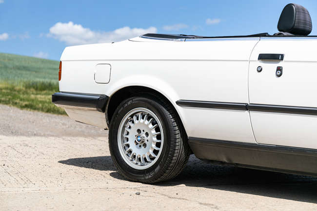 1987 BMW 325i (E30) Cabriolet-Sold