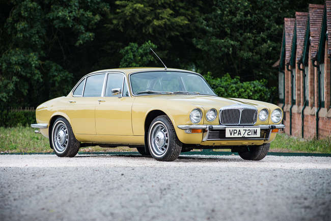 1974 Daimler Sovereign Series 2-Sold