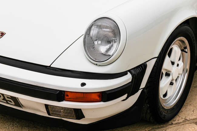 1984 Porsche 911 3.2 Carrera-Sold