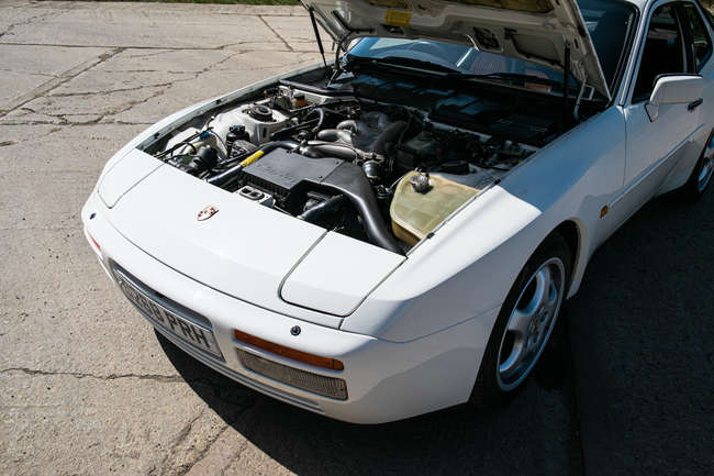 1986 Porsche 944 Turbo (951)-Sold
