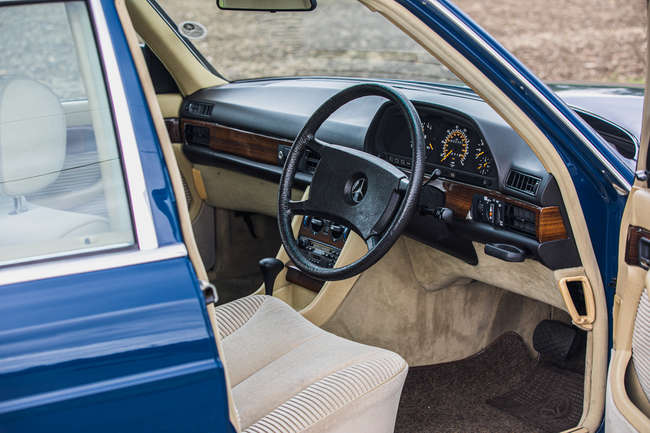 1984 Mercedes-Benz 500 SEL (W126)-Auction Lot