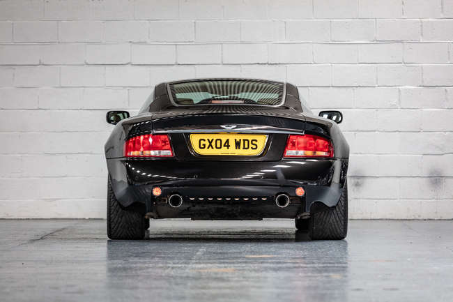 2004 Aston Martin Vanquish-Auction Lot