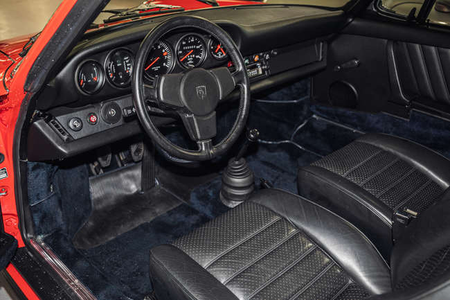 1976 Porsche 911 2.7S Targa-Sold