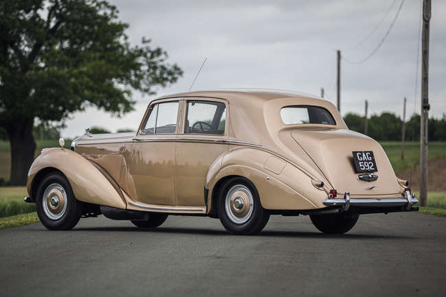 1954 Bentley R-Type Standard Steel Saloon-Sold