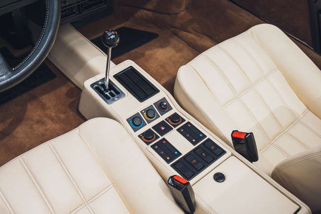 1988 Ferrari 328 GTS-Auction Lot