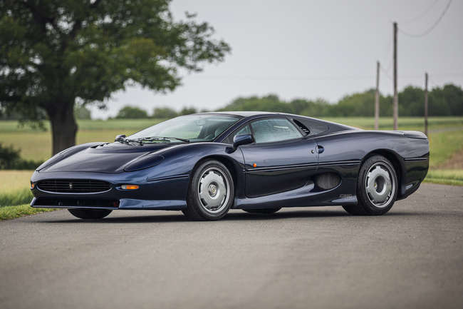 1992 Jaguar XJ220-Sold