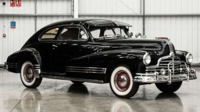 1946 Pontiac Streamliner 2-door Coupe-Auction Lot