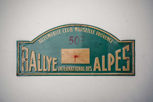 Signed rally plate – Rallye International des Alpes-Sold
