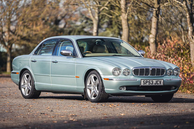 2003 Jaguar XJ8 (X350) 4.2SE-Sold