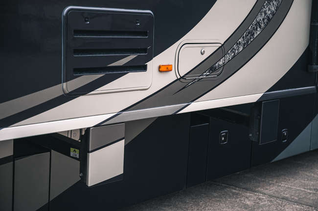 2012 Winnebago Itasca Meridian†-Auction Lot