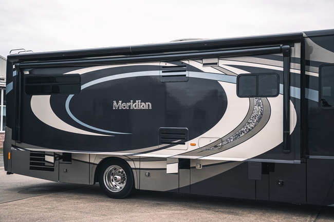 2012 Winnebago Itasca Meridian†-Auction Lot