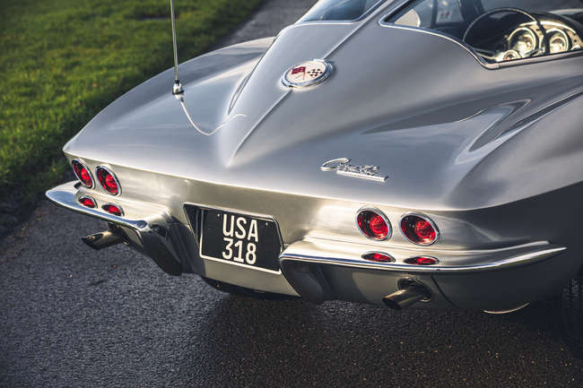 Iconic Auctioneers | 1963 Chevrolet Corvette C2 'Split-Window'-Sold