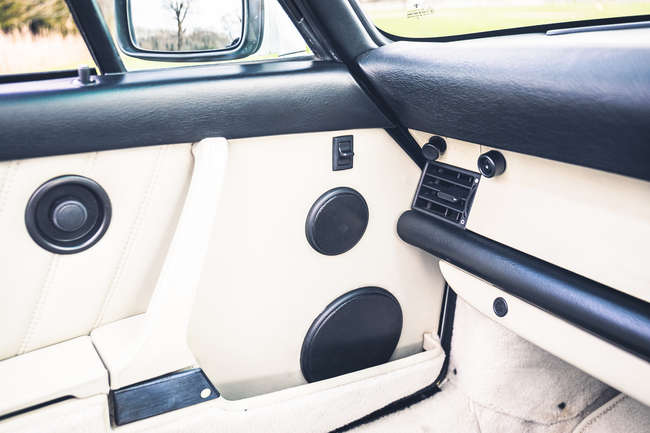 1989 Porsche 911 (930) Turbo SE G50 ‘Flachbau’ Cabriolet-Sold