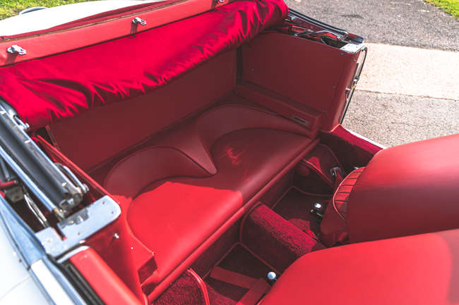 1957 Aston Martin DB2/4 Mk III Drophead Coupe-Auction Lot