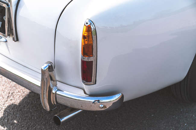 1957 Aston Martin DB2/4 Mk III Drophead Coupe-Auction Lot