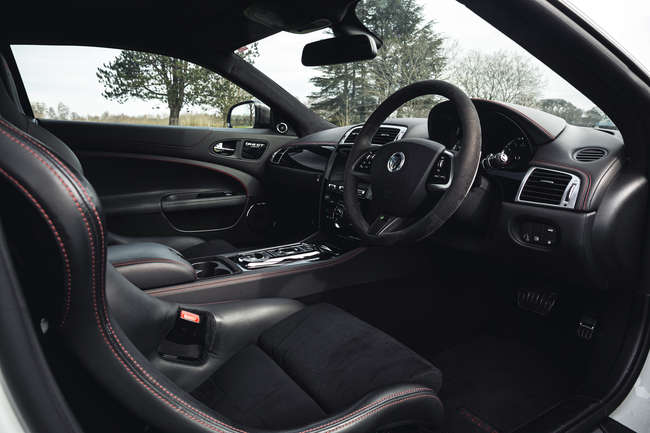 2015 Jaguar XKR-S GT-Auction Lot