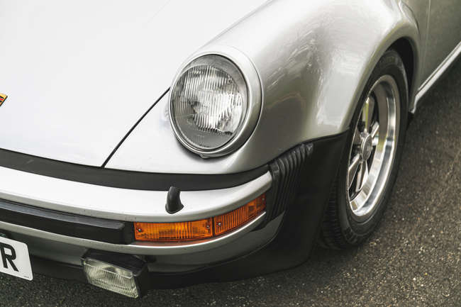 Iconic Auctioneers | 1977 Porsche 911 (930) 3.0 Turbo-Auction Lot