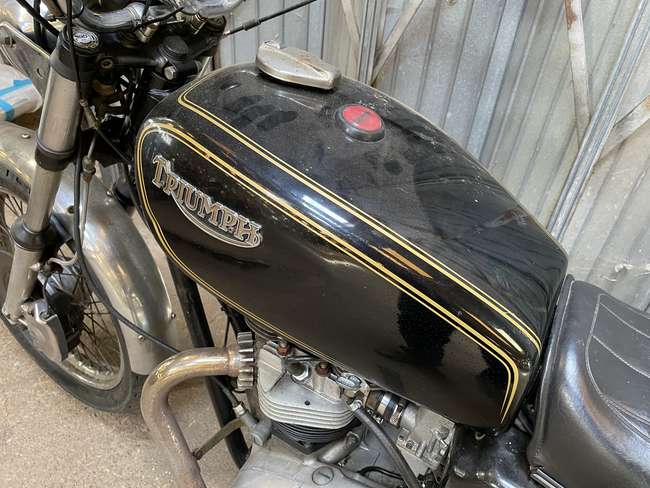 1983 Triumph T140 ES Bonneville-Auction Lot