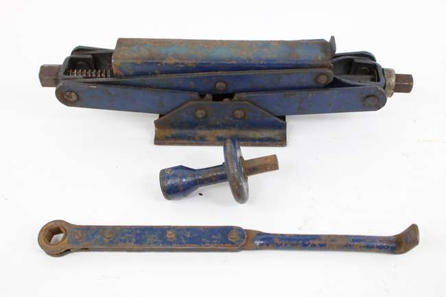1964 - 1968 Ferrari 275 GTB/GTS Complete Tool Kit Roll-Auction Lot