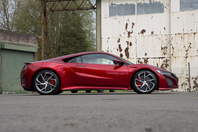 2017 Honda NSX 3.5 V6 Hybrid 2-Door Auto Coupe-Sold