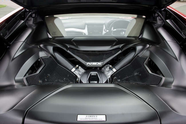 2017 Honda NSX 3.5 V6 Hybrid 2-Door Auto Coupe-Sold