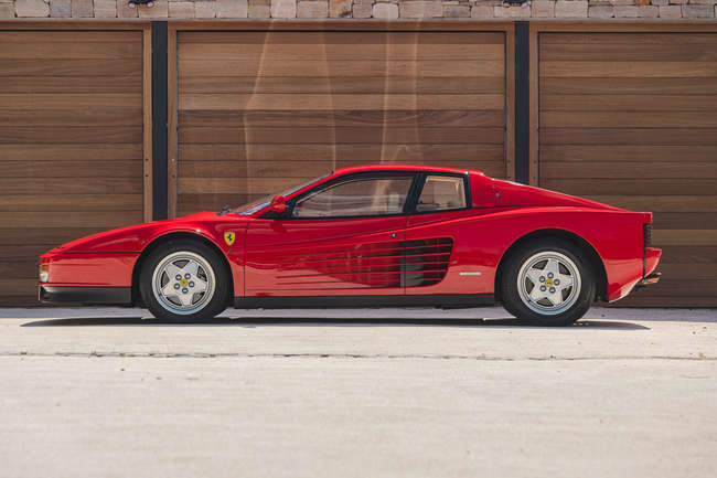 Iconic Auctioneers | 1991 Ferrari Testarossa - 1,829