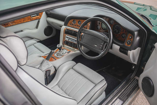1997 Aston Martin V8 Coupe-Auction Lot