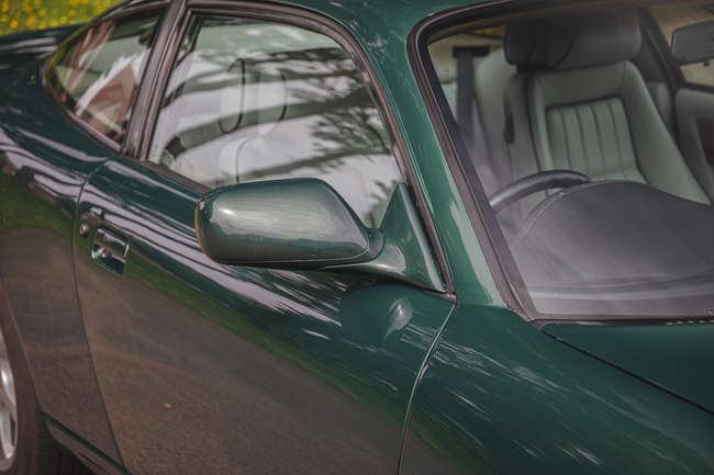1997 Aston Martin V8 Coupe-Auction Lot