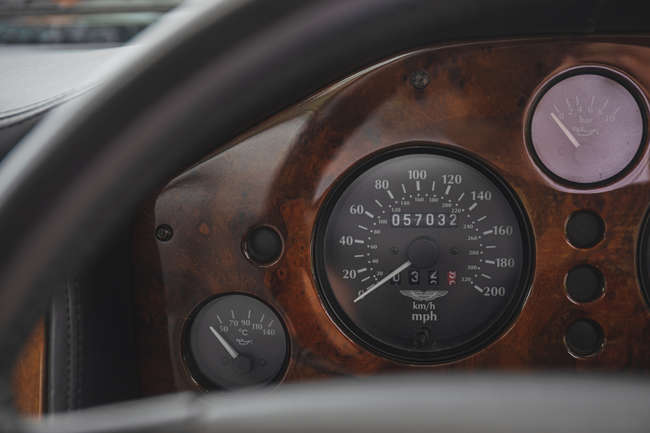1997 Aston Martin V8 Coupe-Auction Lot