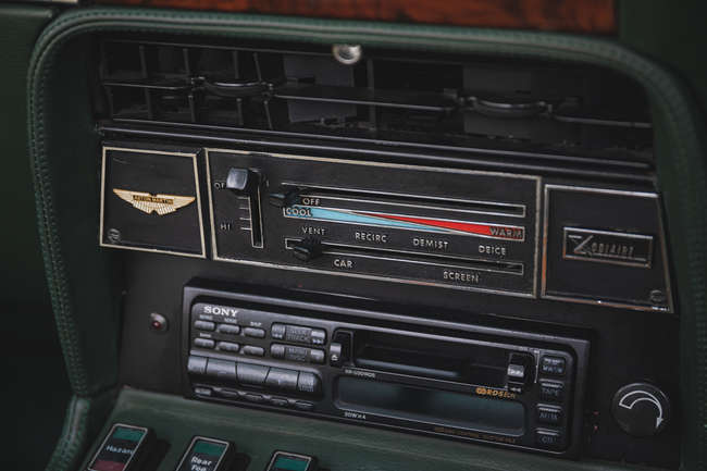 1979 Aston Martin V8 Volante-Auction Lot