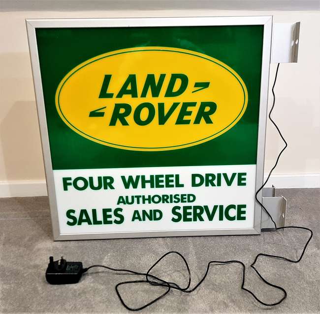Land Rover Illuminated Dealership Sign -Sold