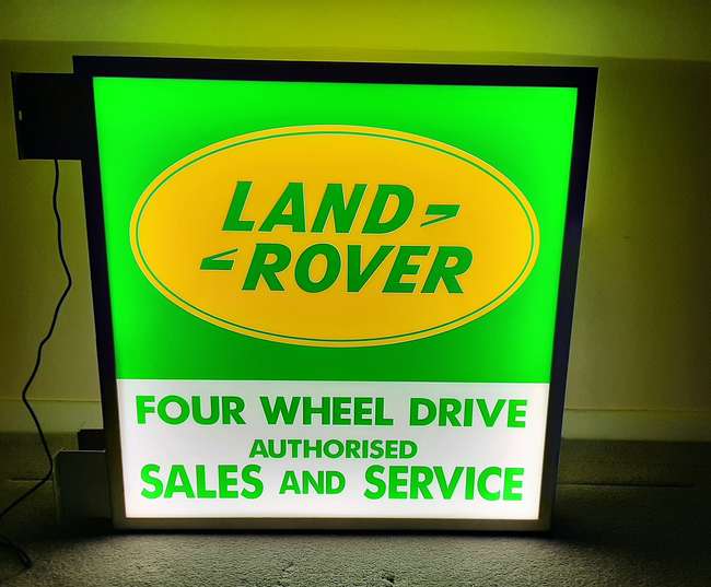 Land Rover Illuminated Dealership Sign -Sold