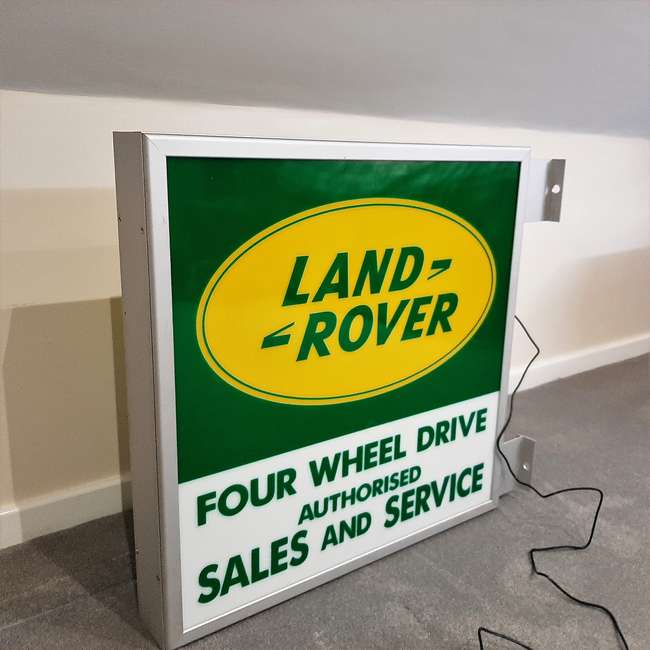 Land Rover Illuminated Dealership Sign -Sold