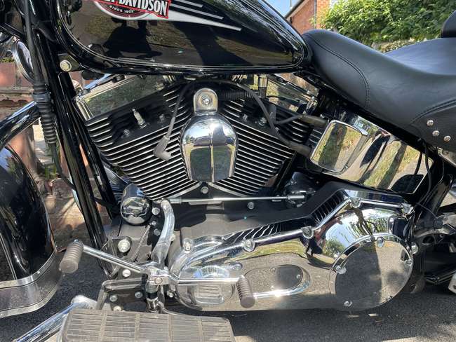 2005 Harley Davidson FLSTCi Heritage Softail Classic-Sold