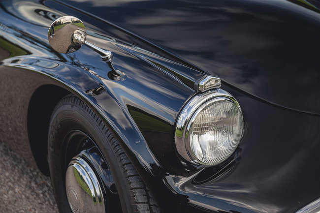 1961 Daimler SP250 (Ex-Metropolitan Police)-Sold