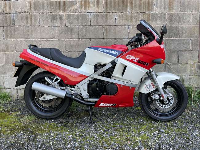 1985 Kawasaki GPZ600R -Sold
