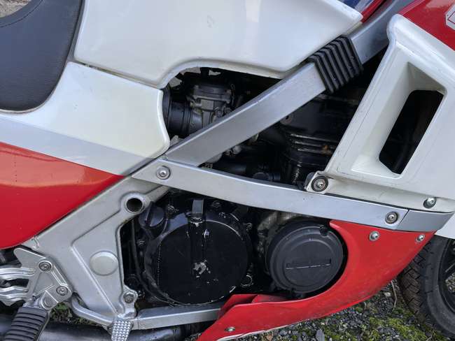 1985 Kawasaki GPZ600R -Sold