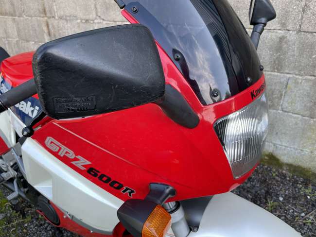 1985 Kawasaki GPZ600R -Sold