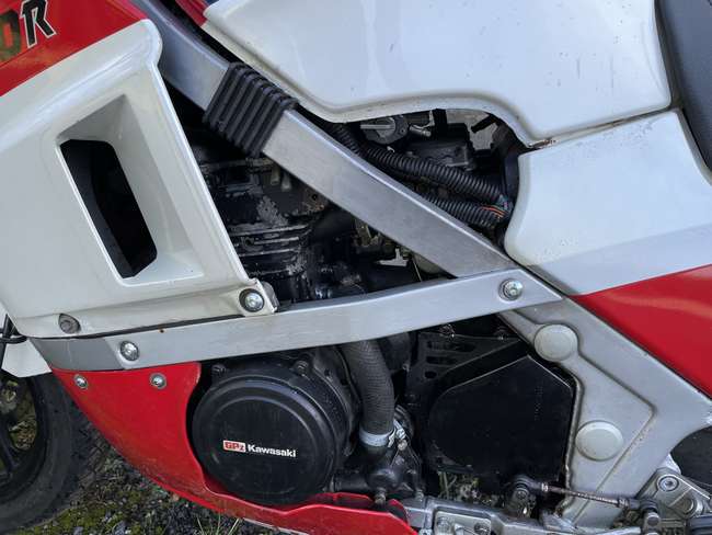 1985 Kawasaki GPZ600R -Sold