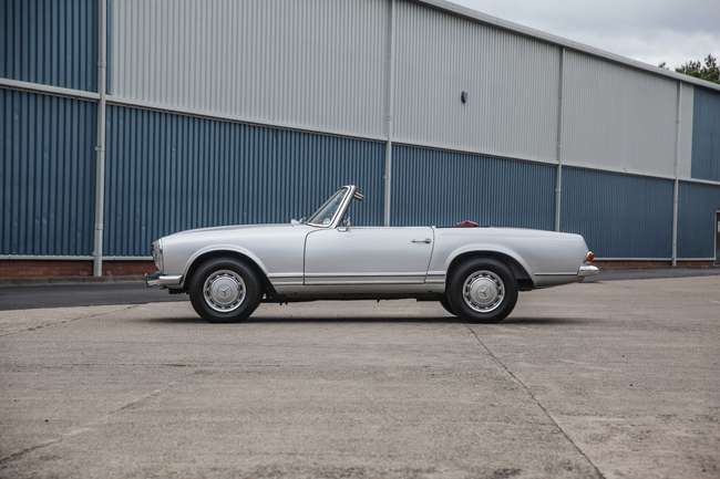 1968 Mercedes-Benz 280SL 'Pagoda' 2+2 (W113) -Sold
