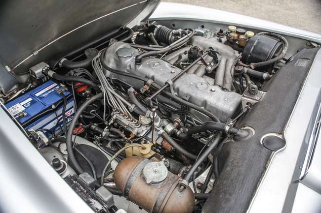 1968 Mercedes-Benz 280SL 'Pagoda' 2+2 (W113) -Sold