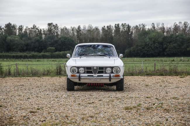 1971 Alfa Romeo 1750 GTV Series 2 (105)-Sold