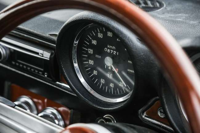 1971 Alfa Romeo 1750 GTV Series 2 (105)-Sold
