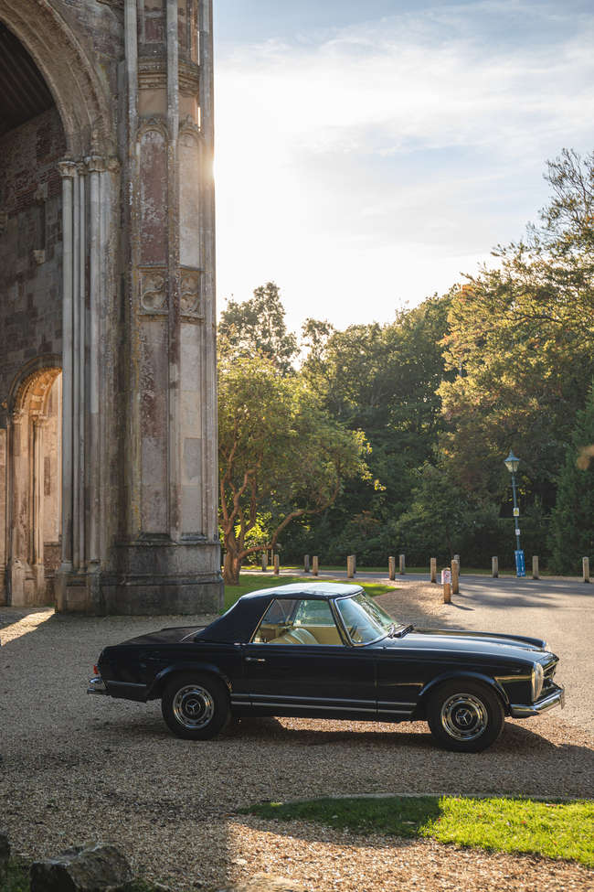 1968 Mercedes-Benz 280SL Pagoda (W113)-Sold