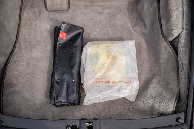1986 Porsche 911 SuperSport-Sold
