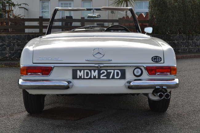 1966 Mercedes-Benz 230 SL Pagoda-Auction Lot